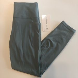 Athleta Salutation Stash Pocket Leggings
